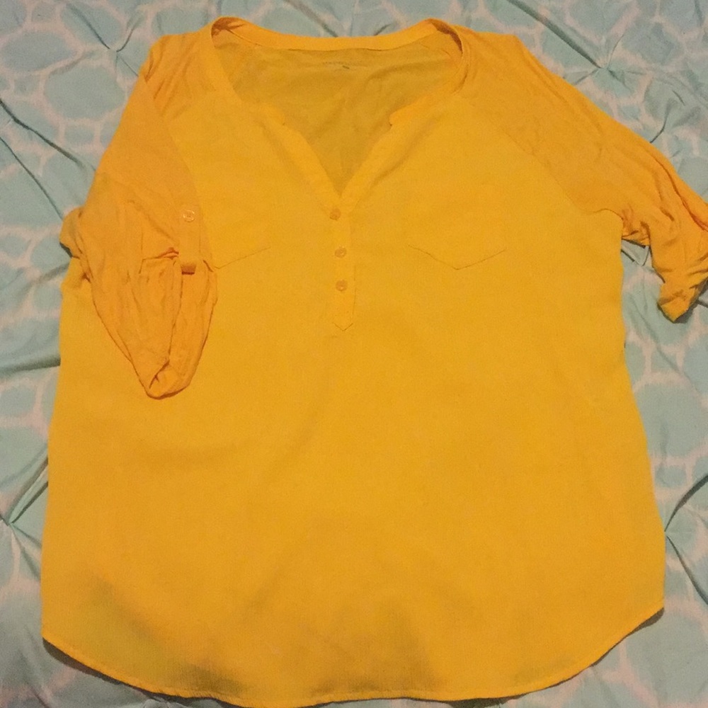 NY & Co yellow blouse 3/4 sleeve
